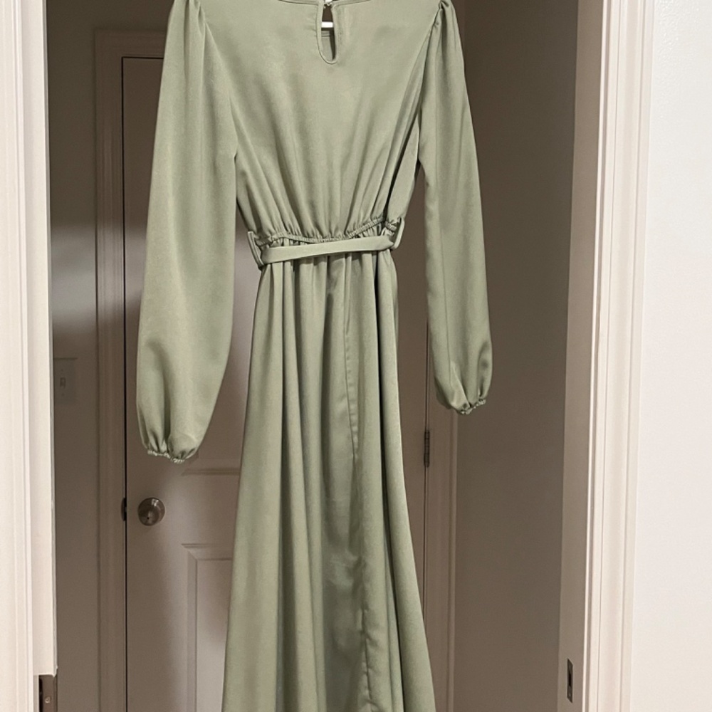 Dress - Picture 4 of 4